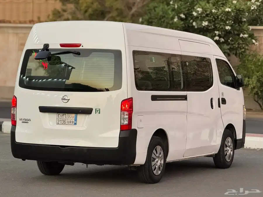 باص ركاب نيسان ديزل موديل 2020 البيع 69000 الف 2