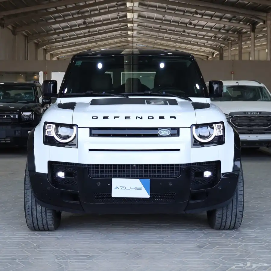 لاند روفر ديفندر S110 V6 موديل 2022 2