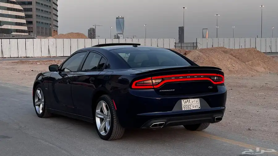 دودج تشارجر R T 2016 V8 5