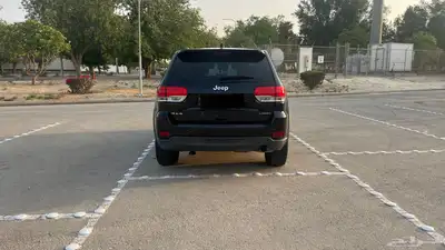 للبيع جيب جراند شيروكي 9