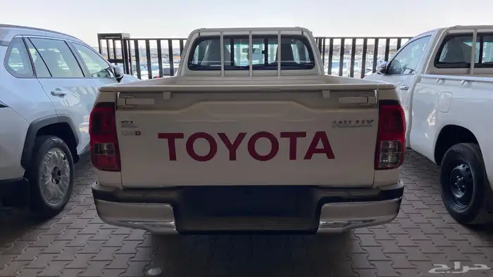 هايلكس ديزل 2025 بدون دبل 6