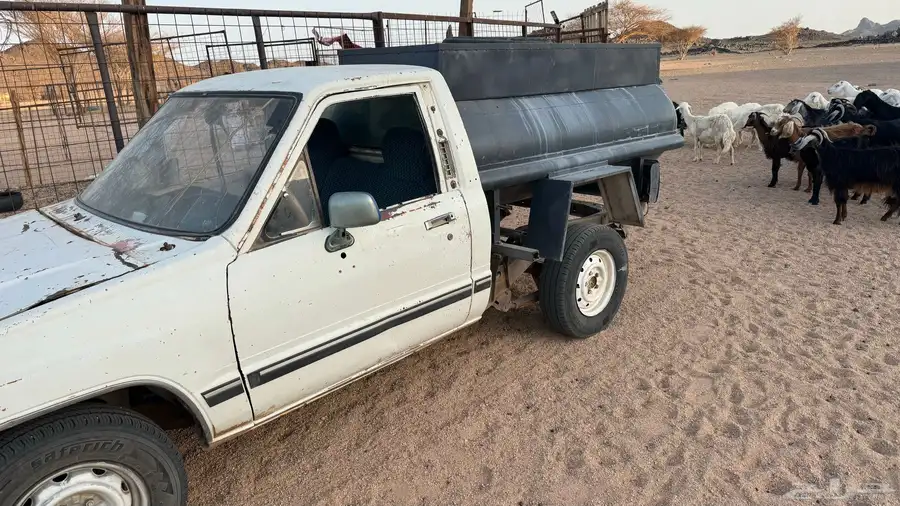 هايلوكس وايت موديل 84 0