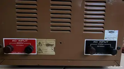 منطم كهرباء ياباني أوتوماتيكي 2000W 3