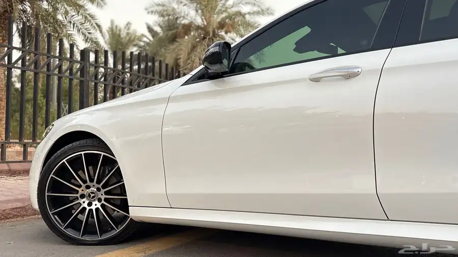 مرسيدس E300 2023 ( بدون اعطال ) 17