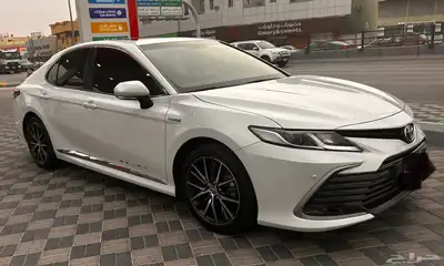 Toyota Camry GLE Hybrid 2023 5