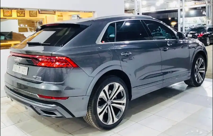 اودي ( بحالة الوكالة ) Audi Q8 S-Line 2020 14