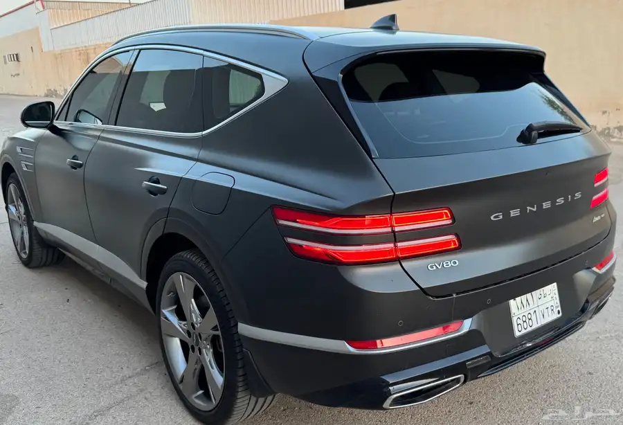 جنسس GV80 5