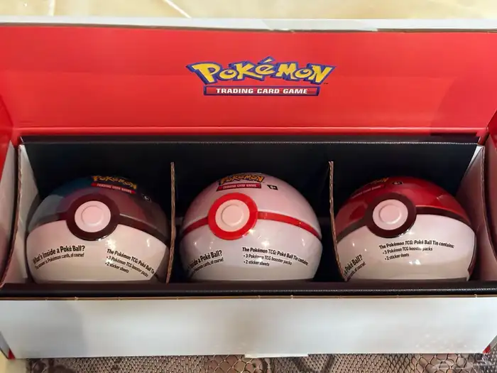 بوكيمون بوكيبول تن Pokemon Poke Ball Tins 0