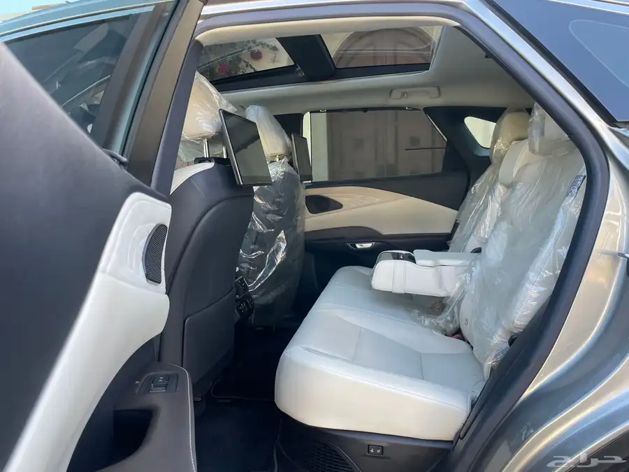 لكزس RX 350 BB فل كامل هايبرد 2024 ( شبه جديد ) 17