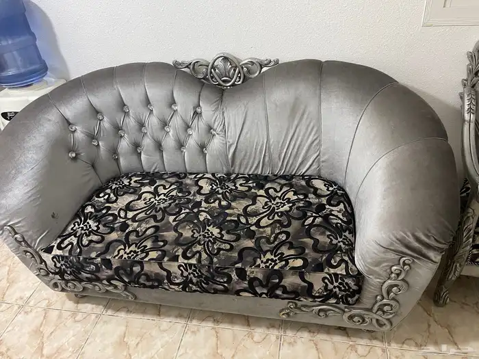 طقم كنب مستعمل للبيع 300 1