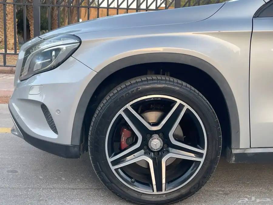 مرسيدس GLA250 2016 بحاله ممتاز 8