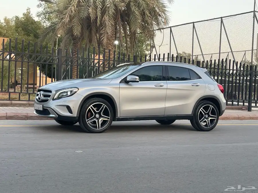 مرسيدس GLA250 2016 بحاله ممتاز 1