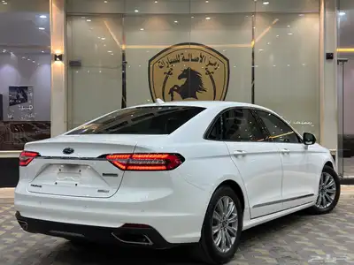 فورد توروس موديل 2022 ابيض 7
