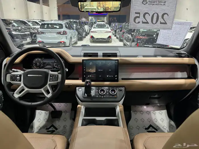 لاندروفر ديفندر HSE X-Dynamic P400 موديل 2025 جديد 8