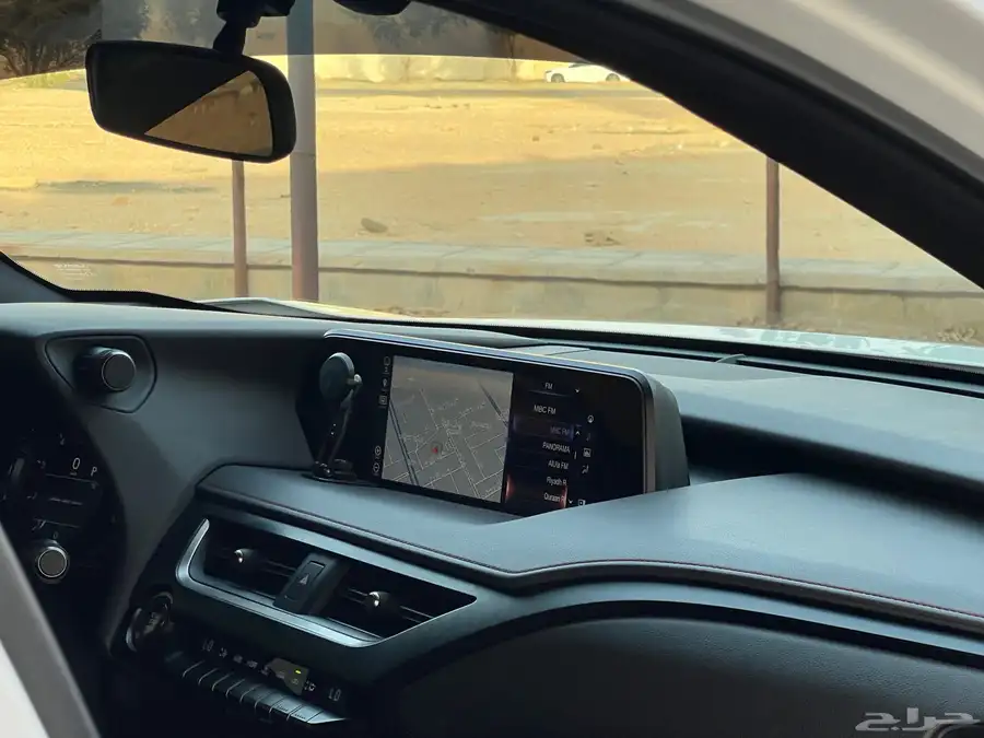 لكزس UX2020 فل ممشى (30)الف بحالة الوكالة 15