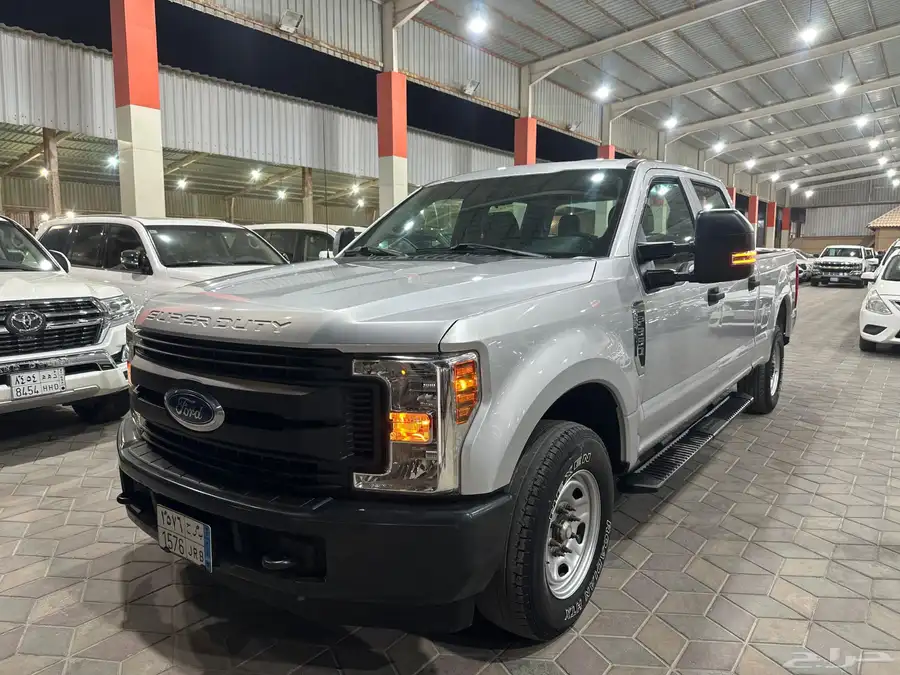 فورد F350 2019 غمارتين ممشى 43 الف فقط .. 4