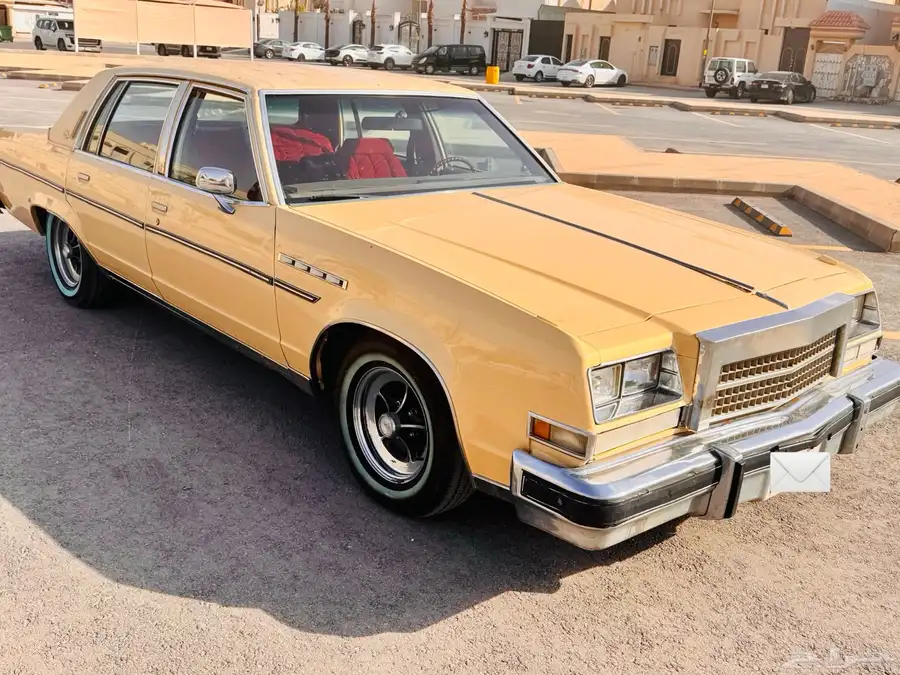 لأصحاب الكلاسيك بيوك مخزن 1978 ماشي 30 ألف 2