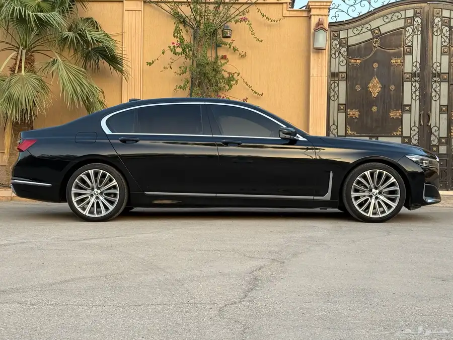 بي ام دبليو BMW Li730 موديل 2022 سعودي فل 6
