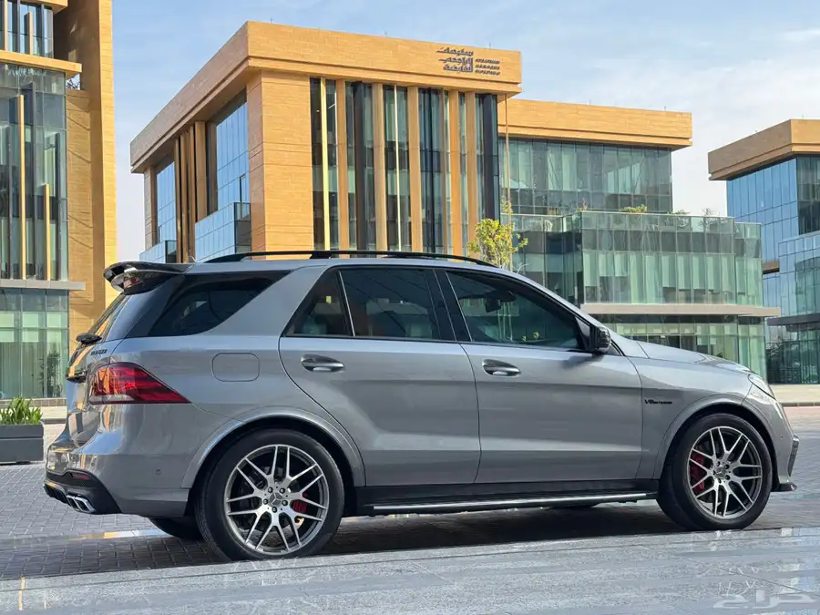 ML63 2013 face left GLE63S(جفالي لعشاق التميز) 28