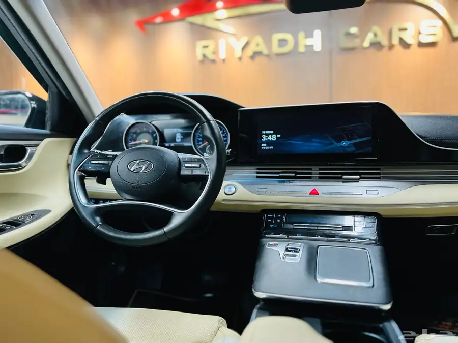 هيونداي ازيرا 2020 V6 فل كامل (( عرض خاص )) 5