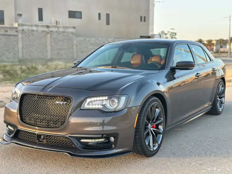 كرايسلر SRT بلاك روف موديل 2018 10