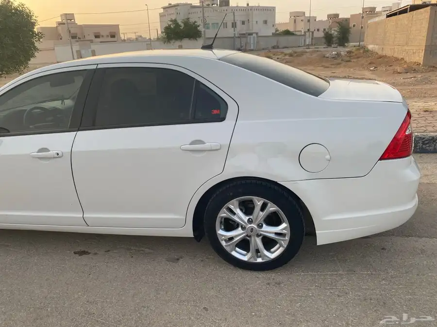 فورد فيوجن 2012 8
