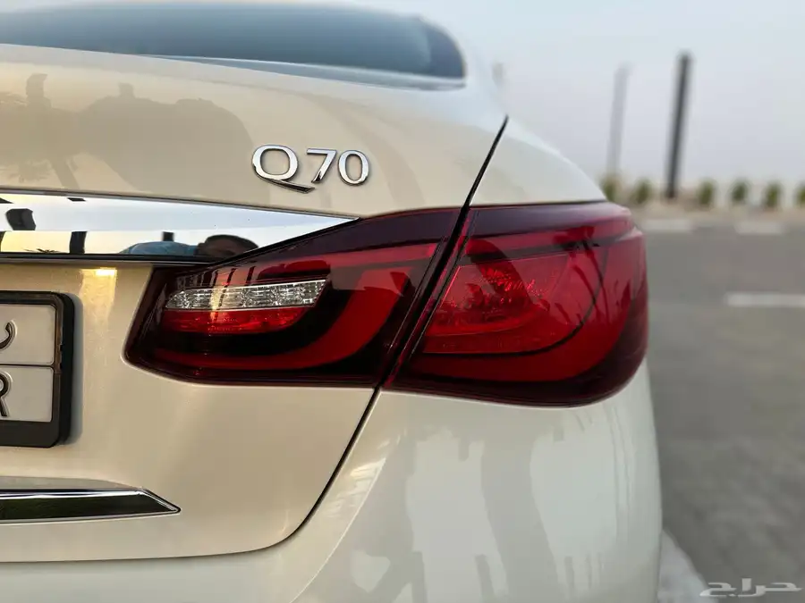 انفنتي Q70 2017 8