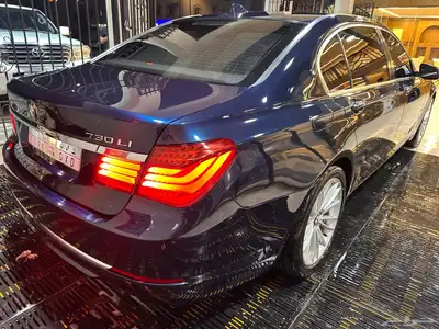 BMW 730li 4