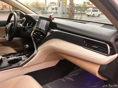 Toyota Camry GLE Hybrid 2023 8