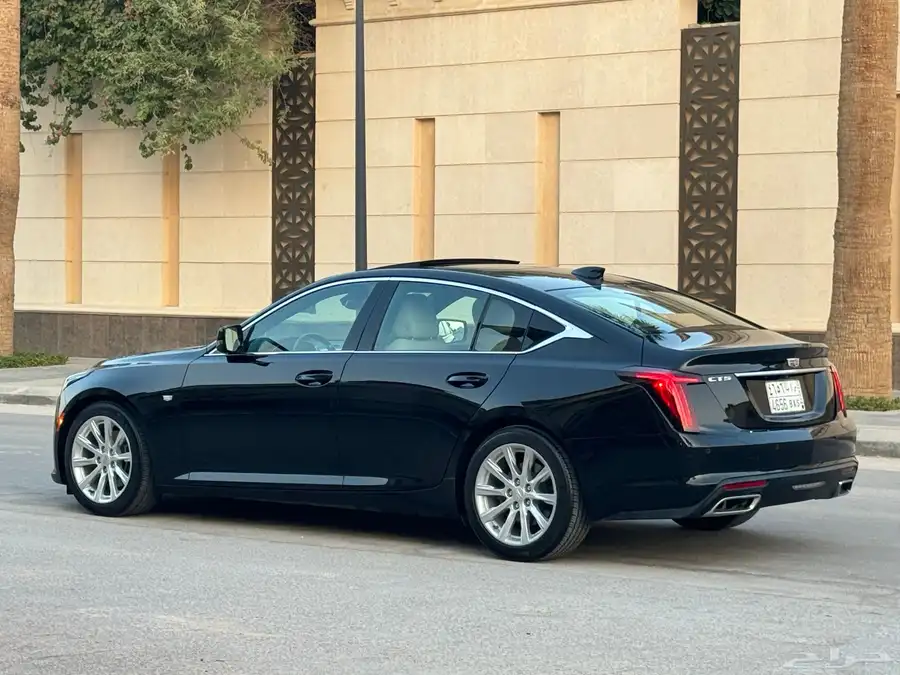 كاديلاك CT5 موديل 2022 ممشى 29 الف تحت ضمان وصيانة مجانية 9