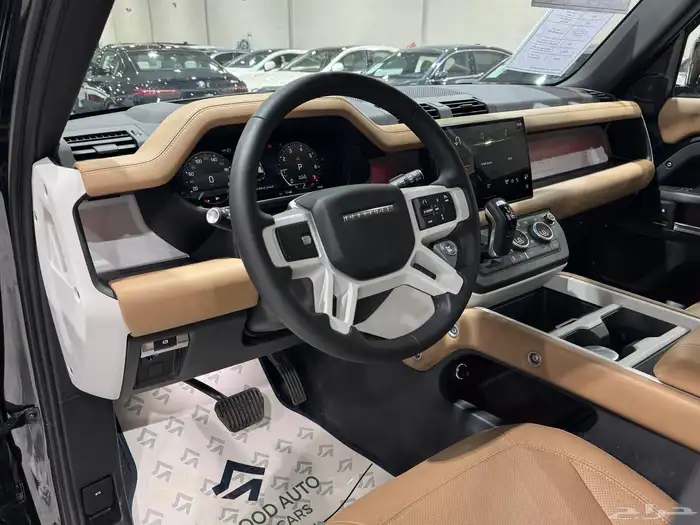 لاندروفر ديفندر HSE X-Dynamic P400 موديل 2025 جديد 18