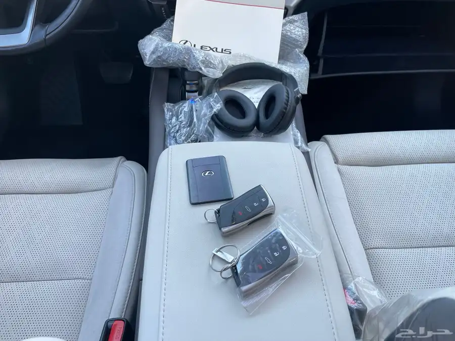 لكزس RX 350 BB فل كامل هايبرد 2024 ( شبه جديد ) 31
