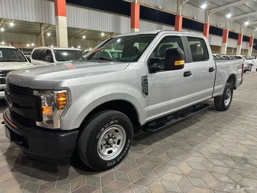 فورد F350 2019 غمارتين ممشى 43 الف فقط .. 6