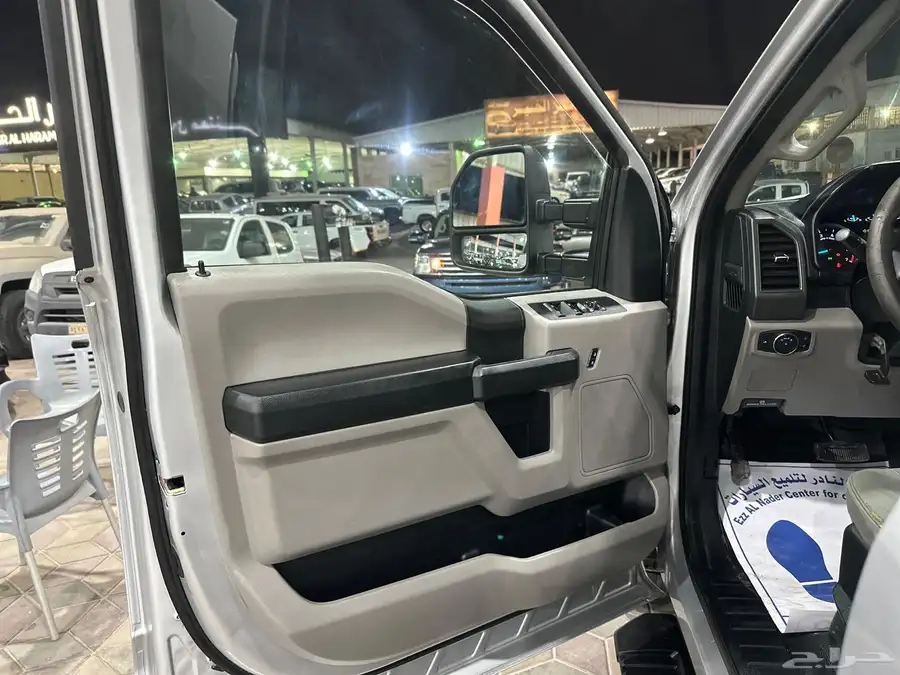فورد F350 2019 غمارتين ممشى 43 الف فقط .. 13