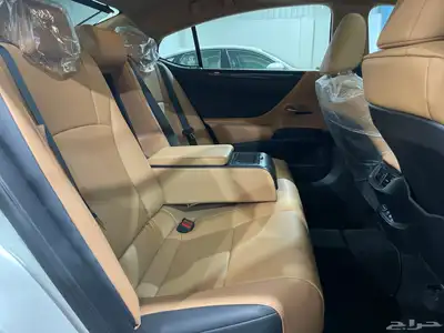 لكزس ES350 2024 11