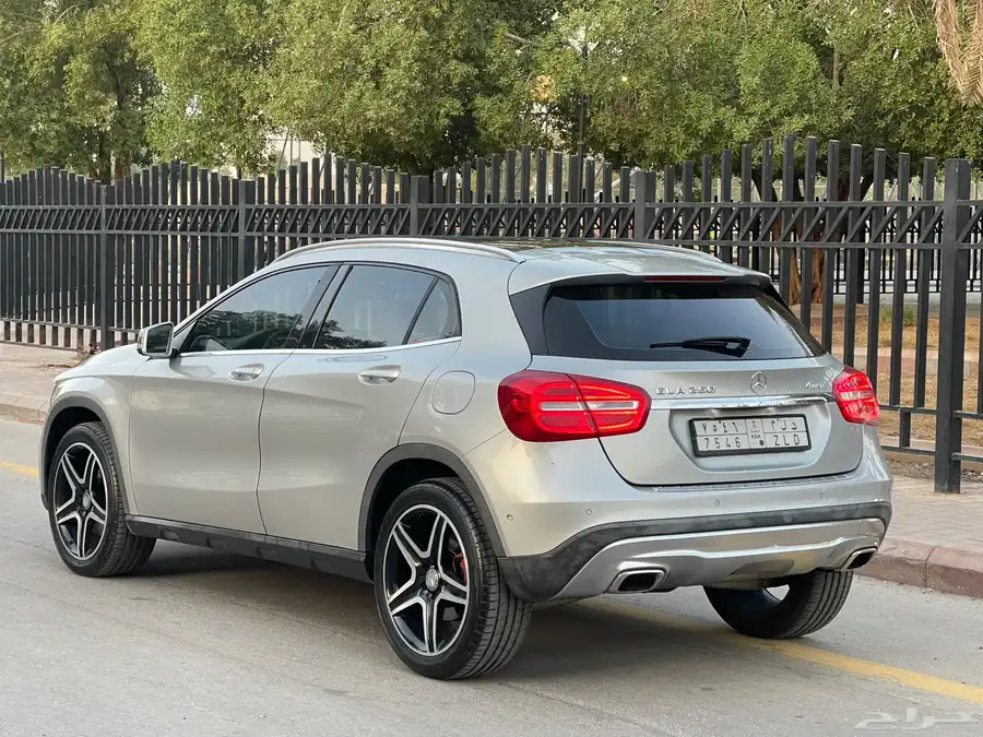 مرسيدس GLA250 2016 بحاله ممتاز 4