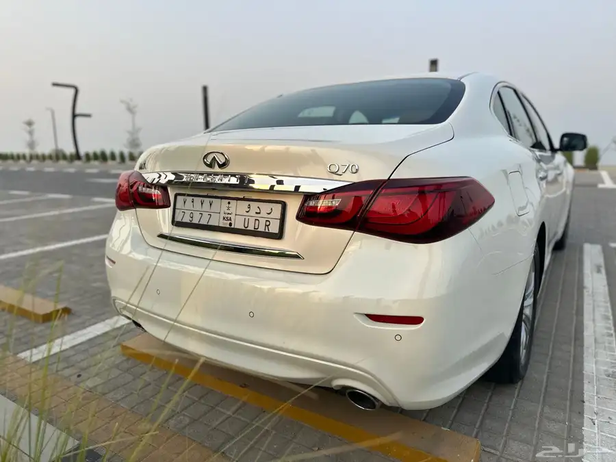انفنتي Q70 2017 5