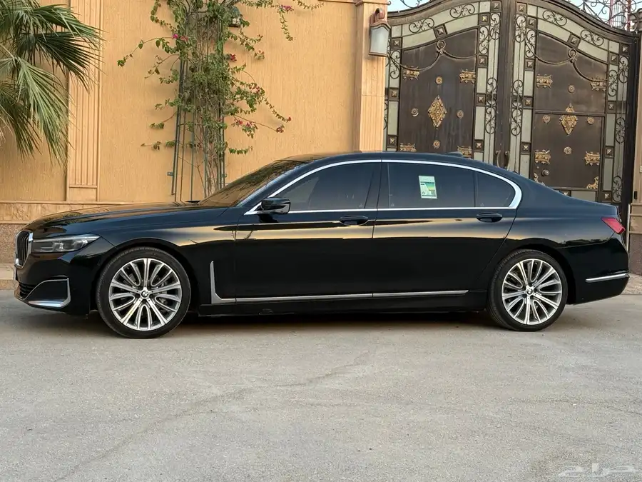 بي ام دبليو BMW Li730 موديل 2022 سعودي فل 14