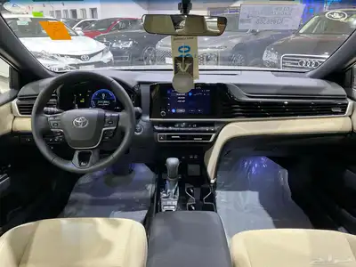 تايوتا كامري هايبرد 2025 9