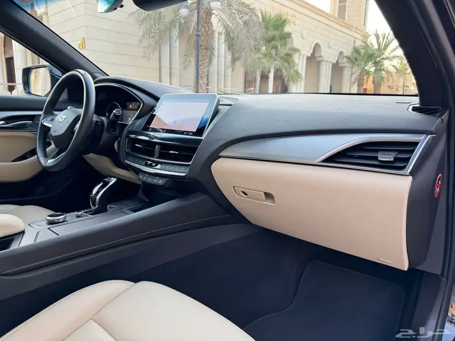 كاديلاك CT5 موديل 2022 ممشى 29 الف تحت ضمان وصيانة مجانية 35