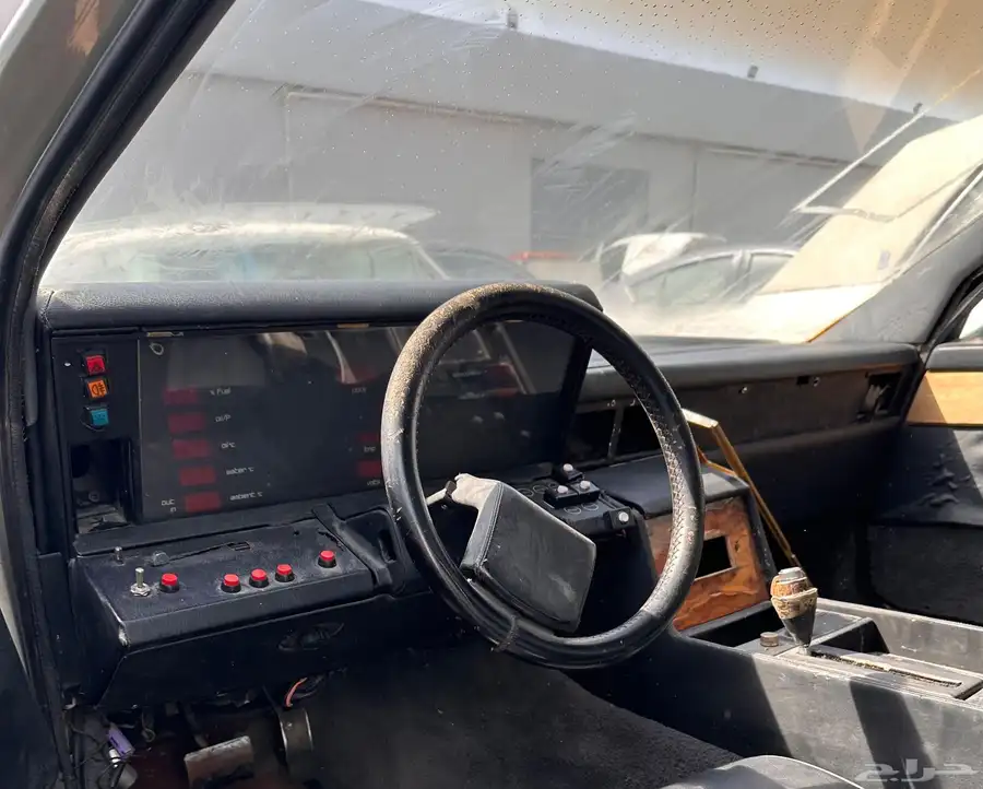1981 Aston Martin Lagonda 11