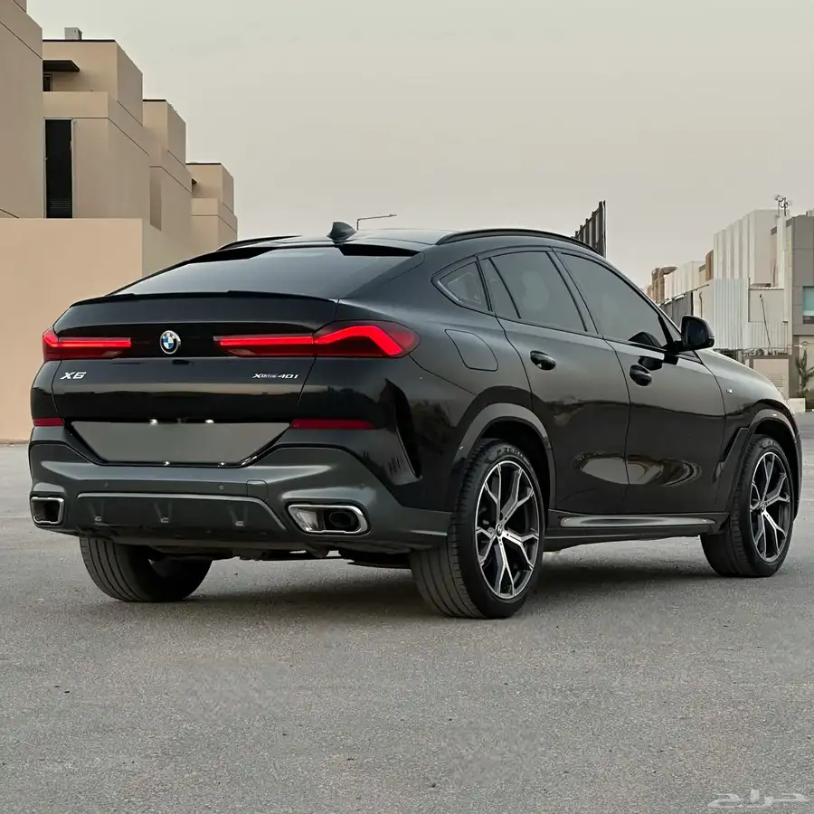 بي ام دبليو X6 2023 4