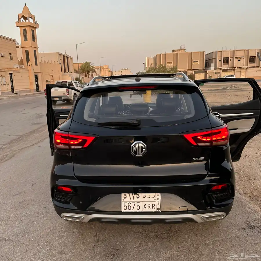ام جي zs 10