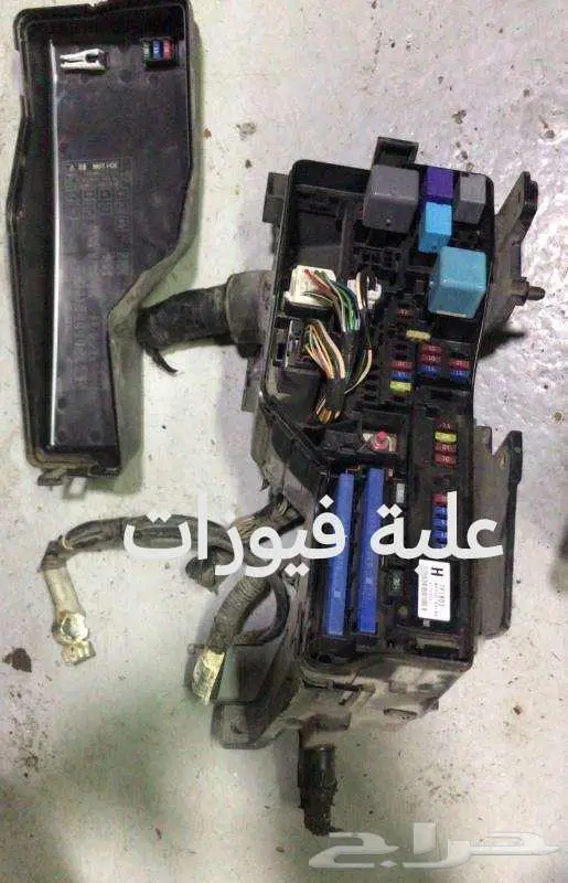عكوس و كراسي مكينه و قير لكزس ES من 2013 الى 2018 9