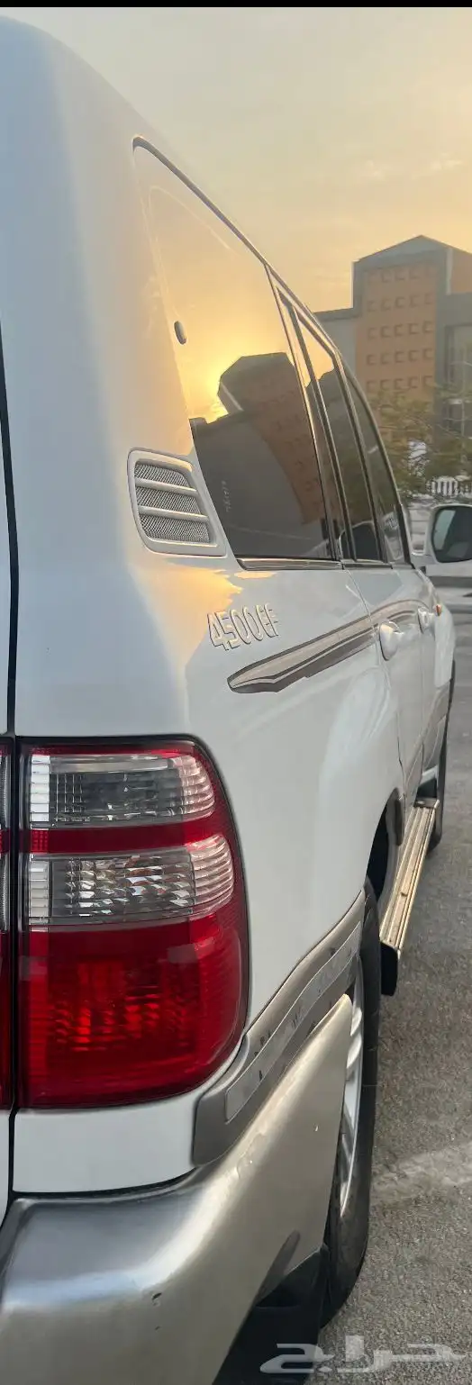 لاندكروزر 2005 GXR قير عادي 4