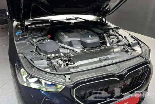 530i 2025 BMW 5
