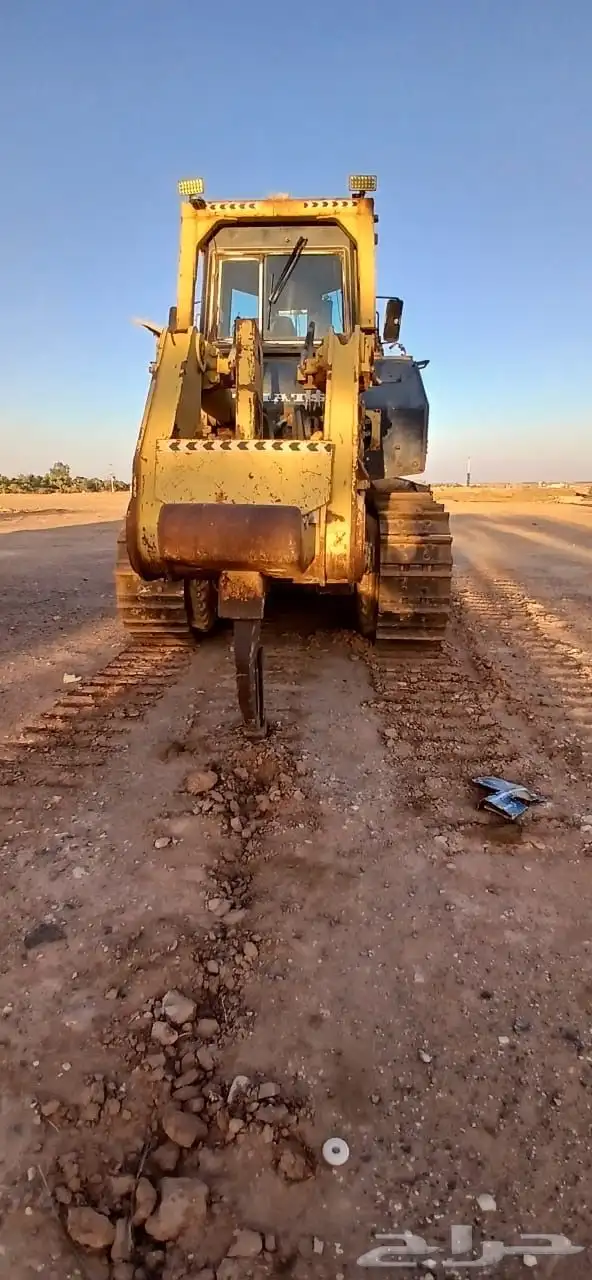 للبيع بلدوزر كوماتسو D155 نظيف جدا 2