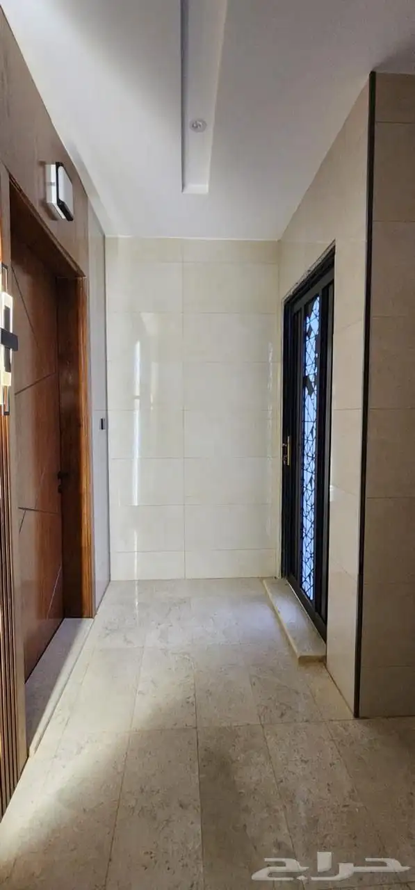 ملحق بالوسام دور كامل للبيع 1