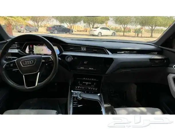 اودي Q8 كهربائية e-tron 2022 4
