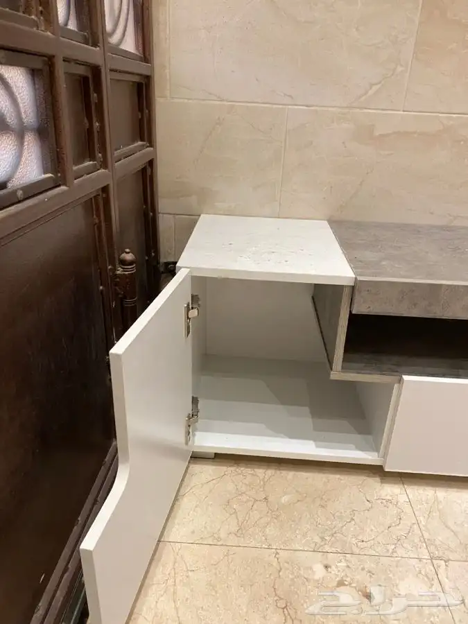 للبيع مكتبة تلفزيون اثاث. 3